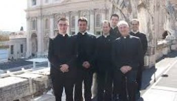 La vita dei preti. Noi, sempre con il fardello. E dalla parte dei perdenti