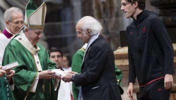 “ABBIATE SEMPRE CON VOI LA BIBBIA”