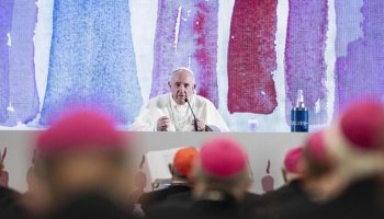 Papa Francesco sprona la Cei: avviare il cammino sinodale