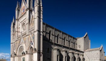 Il miracolo di Bolsena all’origine della Solennita’ del Corpus Domini