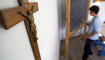 La Cassazione. Crocifisso in aula non è discriminatorio. Mons. Stefano Russo: “Invito al dialogo”