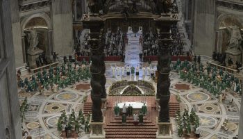 La sfida di una Chiesa aperta alla novità (Omelia del Papa nella Celebrazione per l’apertura del Sinodo)