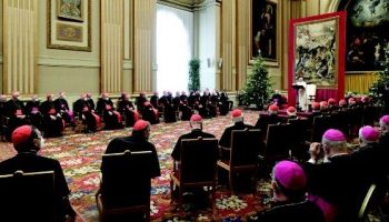 Partecipazione, comunione e missione (Messaggio di fine anno del Papa alla Curia romana)