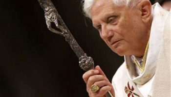 Benedetto XVI: «La Croce è il discrimine fra Spirito e illusione»