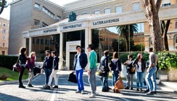 ECLISSI DI DIO? QUALE FEDE IN UN MONDO CHE SANGUINA: UN WEBINAR ORGANIZZATO DALLA LATERANENSE