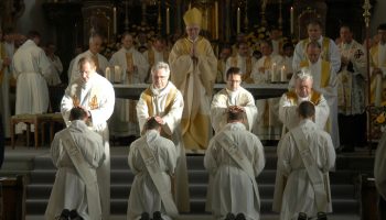 Ministero ordinato come sacramento: equivoco o sovraccarico? (di Andrea Grillo)