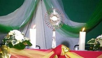 Papa Leone: il cristianesimo non è una devozione privata ma impegno per un mondo più giusto e fraterno