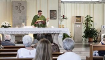 Gesti dello spirito. «Tra umano e divino, la liturgia e quella riforma da completare»