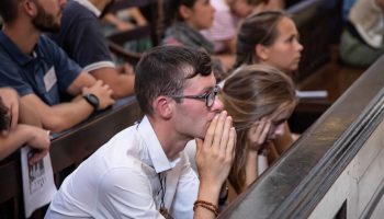 Nei giovani c’è una domanda religiosa. Serve una Chiesa capace di rispondere (di Paola Bignardi)