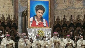 Il 15enne Carlo Acutis sarà santo: ecco il miracolo riconosciuto