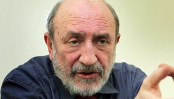 “Oggi la si chiama “resilienza”, una volta la si chiamava “forza d´animo”, Platone la nominava “tymoidés” e indicava la sua sede nel cuore (Umberto Galimberti)