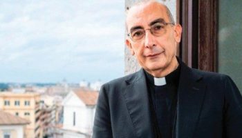 A colloquio con il cardinale vicario Baldassare Reina alla vigilia dell’apertura della Porta Santa della basilica papale di San Giovanni in Laterano. Roma soffre di disagi sociali il Giubileo sia tempo di ricostruzione