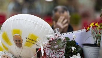 Pregare per la salute del Papa significa affidarsi alla volontà di Dio (Madre Ignazia Angelini)