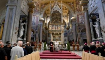 Leone XIV presiede al Laterano l’Assemblea della Chiesa di Roma Nella basilica di San Giovanni per l’apertura dell’anno pastorale. La città non è sfondo indifferente ma luogo di missione da abitare e servire